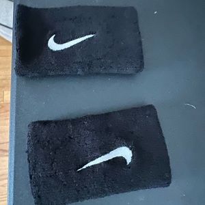 Nike 3in sweatbands